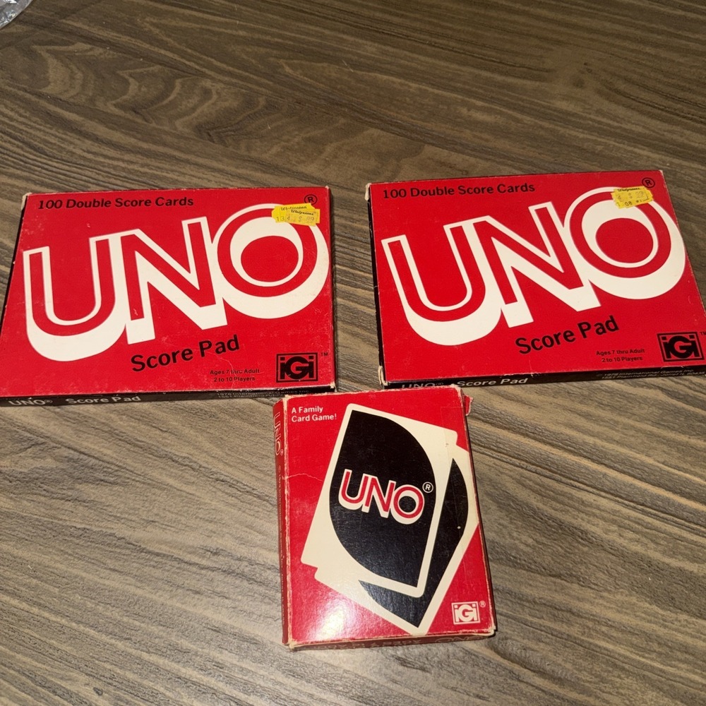 Vintage‎ 1979 Uno Card Games Original/ Collectible & Score Pad Lot